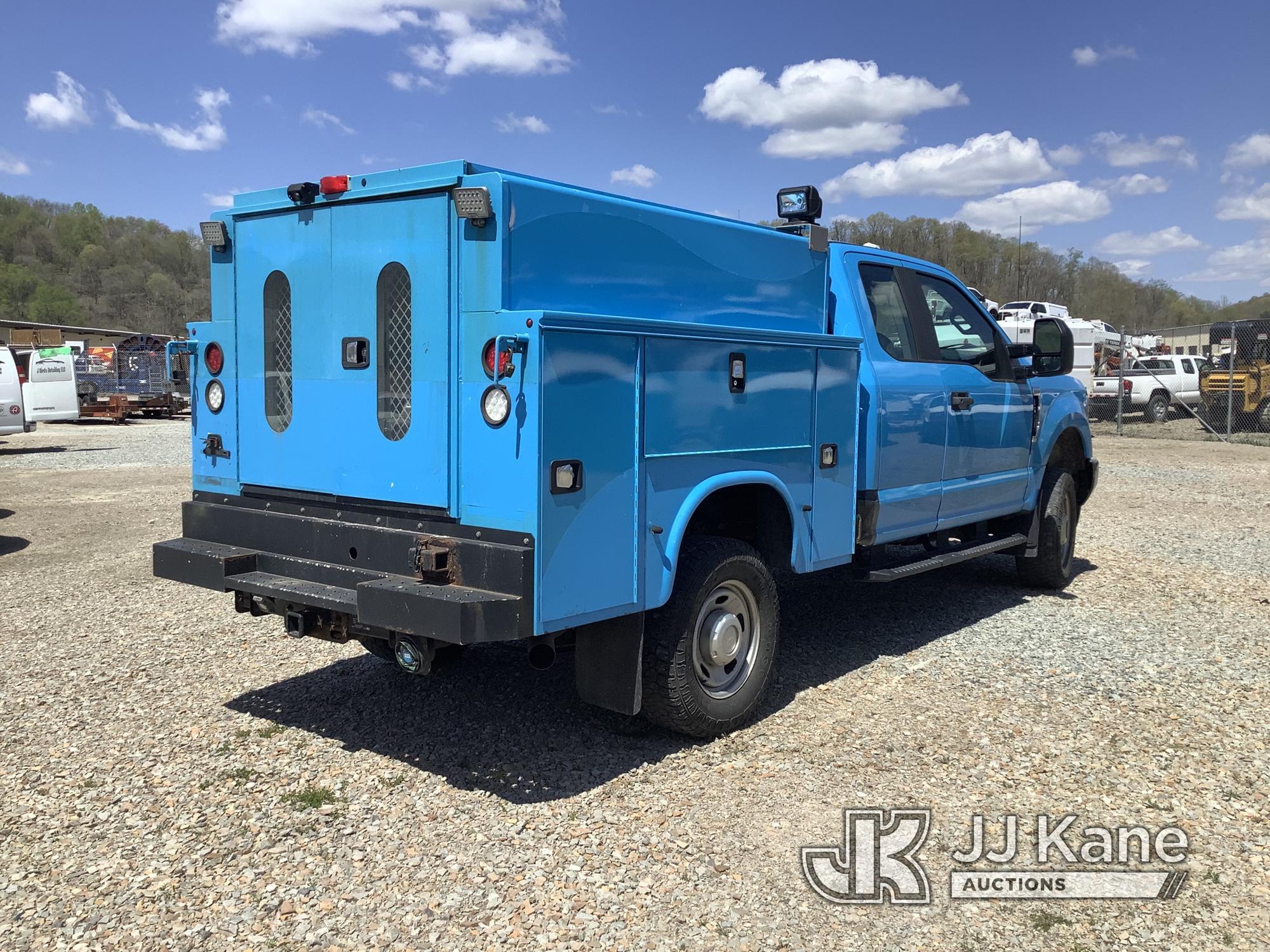 (Smock, PA) 2017 Ford F250 4x4 Extended-Cab Enclosed Service Truck Runs & Moves, TPS Light On, Rust