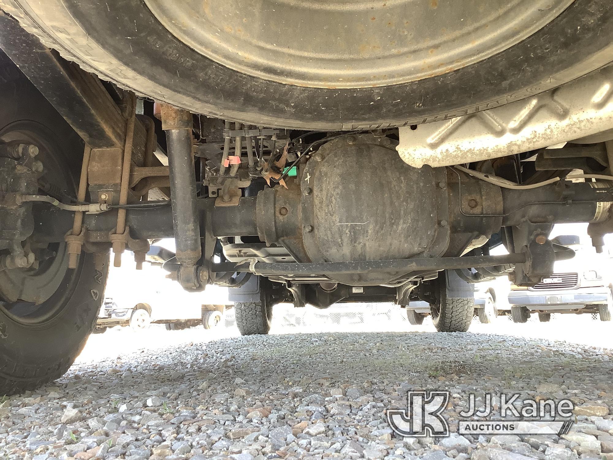(Smock, PA) 2017 Ford F250 4x4 Extended-Cab Enclosed Service Truck Runs & Moves, TPS Light On, Rust