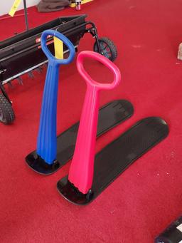 2 Plastic Snow Scooter-Boards
