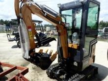 AGT H12R Mini Excavator cab w/ Manual Thumb