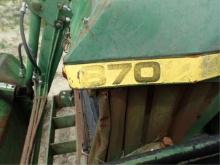 John Deere 870 with Loader