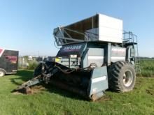 (1018) AMADAS Model 2110 6 Row Peanut Combine