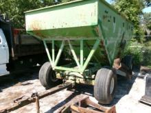 (1044) Parker 4800 Gravity Wagon