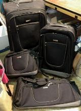 4pc Embark Luggage Set