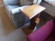 Hammary Dark Oak Small Sofa Table, 27'' High, 13'' Wide, 17'' Deep Base, 12