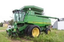 JD 9750 STS Combine w/ 3644 Sep.Hours, 5410 Eng., SN: 9750S691614, (2001)