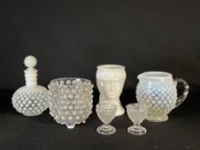 Assorted Milk & Hobnail glassware -see photo's-