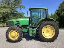 John Deere 7230 Tractor MFWD