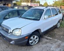 2005 Hyundai Santa Fe 4-door - 151K miles - Runs and Drives - Comes with Title