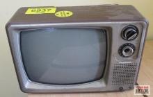 1980 Panasonic TV (Runs)