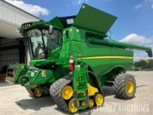 2019 John Deere S790 Combine