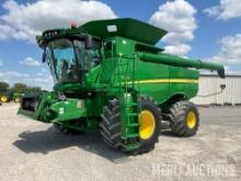 2013 John Deere S680 Combine