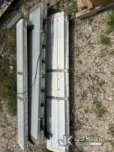 (Waxahachie, TX) Roof Mounted Emergency Light Bars for Vehicle NOTE: This unit is being sold AS IS/W
