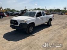 2017 Toyota Tacoma 4x4 Extended-Cab Pickup Truck Runs & Moves, Check Engine Light On, Trac. Off. Bod
