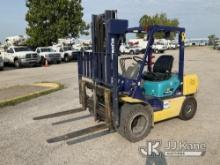 2000 Komatsu FG30T-12 Rubber Tired Forklift Runs, Moves & Operates