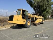 1985 John Deere 862 Motor Scraper Runs & Moves, Operates, must be picked up from 29380 Old Road, Cas