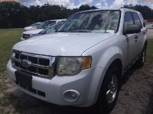 8-06140 (Cars-SUV 4D)  Seller: Florida State D.O.E. 2010 FORD ESCAPE