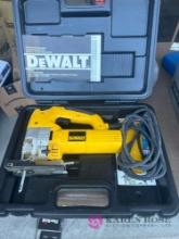 DeWalt VS Orbital Jig Saw DW321