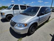 2006 CHRYSLER TOWN & COUNTRY  Unit# 3451