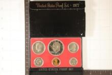 1977 US PROOF SET (WITH BOX)