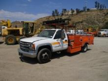 2002 Chevrolet 3500HD Cone Truck,