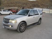 2007 Lincoln Navigator SUV,