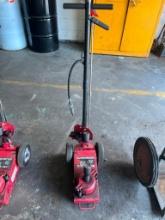 AFF 565F 20 ton air/hydraulic axle jack.