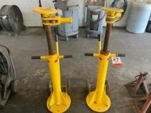 2-Global trailer screw jack stands.