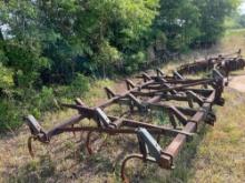 John Deere 1600 Chisel Plow