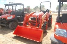 KUBOTA L3200 4WD ROPS W/ LDR AND BUCKET