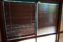 38 1/2 x52" Blinds (16)