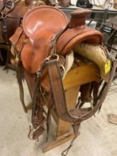 16.5" Leather McClintock Descanso Ca horse saddle