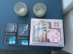 Misc Lot- NEW CoCo Rose & 2 Wine Stoppers, 2 decorative candle holders