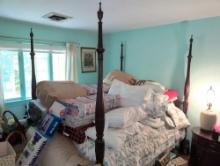 (UPBR2) ANTIQUE MAHOGANY QUEEN SIZE FOUR POSTER BED. INCLUDES HEADBOARD, FOOTBOARD, & SIDE RAILS.