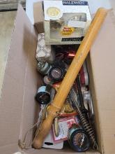 BOX OF MISCELLANEOUS: TOOLS, GAUGES