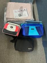 3 foldable storage containers and 3 lunch boxes