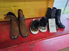 Lady's boots, 7.5, bid x 3