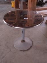 28" Round SS Top Pedestal Base Table