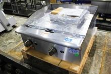 NEW CECILWARE PRO GCP24 24IN. GAS FLAT GRILL